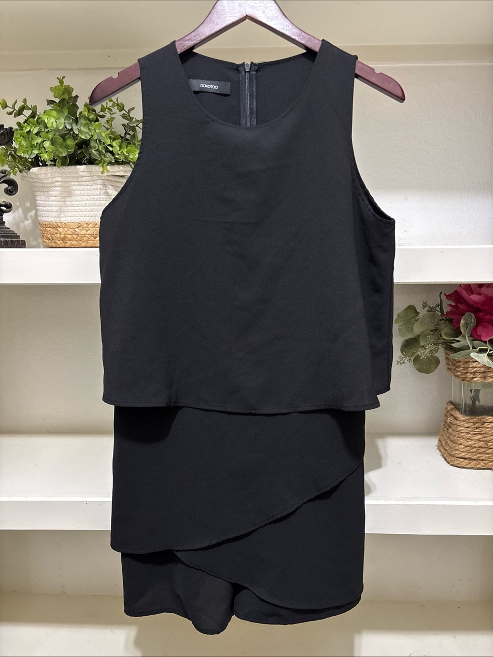 Dokotoo Women's Sleeveless Black Short Romper Jumpsuit Sz L Ruffled Club